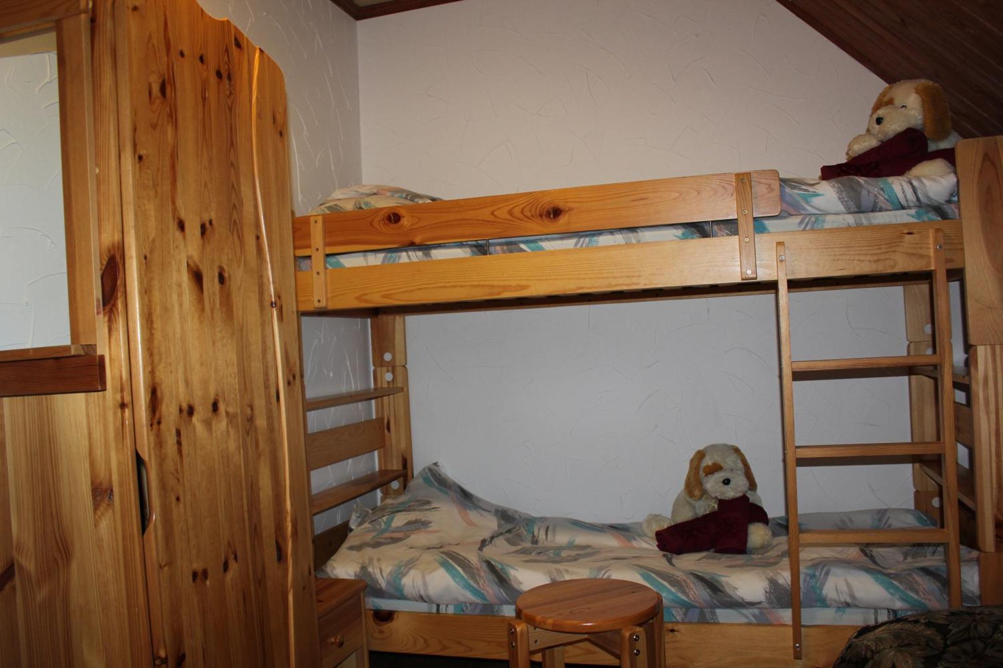 Krapi Guesthouse Treimani Habitación foto