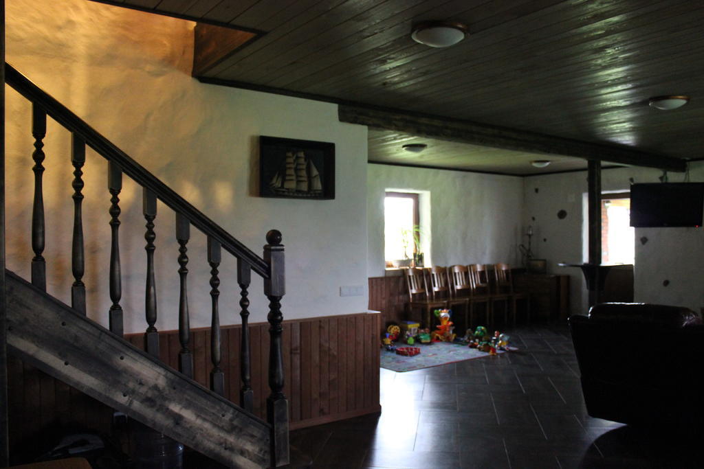 Krapi Guesthouse Treimani Habitación foto