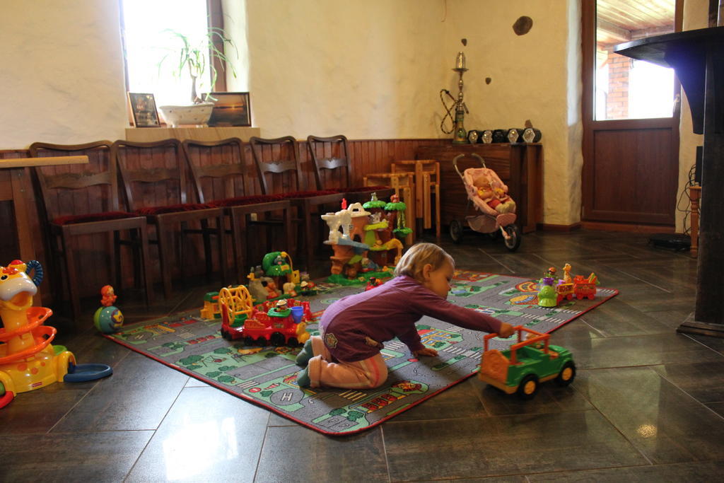 Krapi Guesthouse Treimani Habitación foto