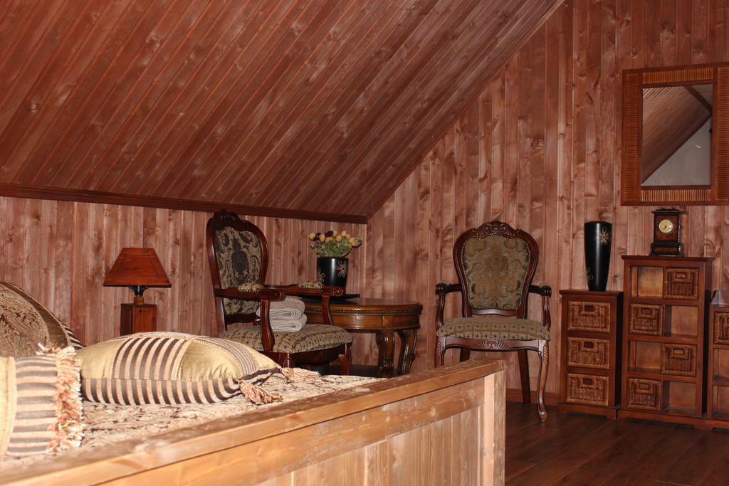 Krapi Guesthouse Treimani Habitación foto